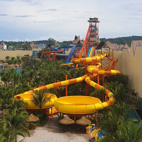 Racer Twin Space Boat